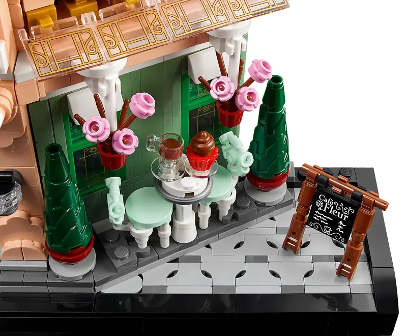 LEGO French Café Paris