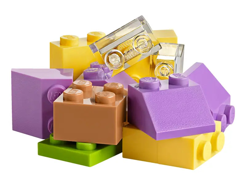 LEGO Classic Creative Suitcase