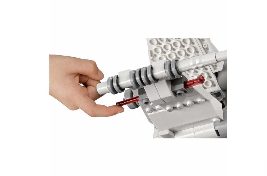 LEGO Star Wars Luke Skywalker’s X-Wing Fighter