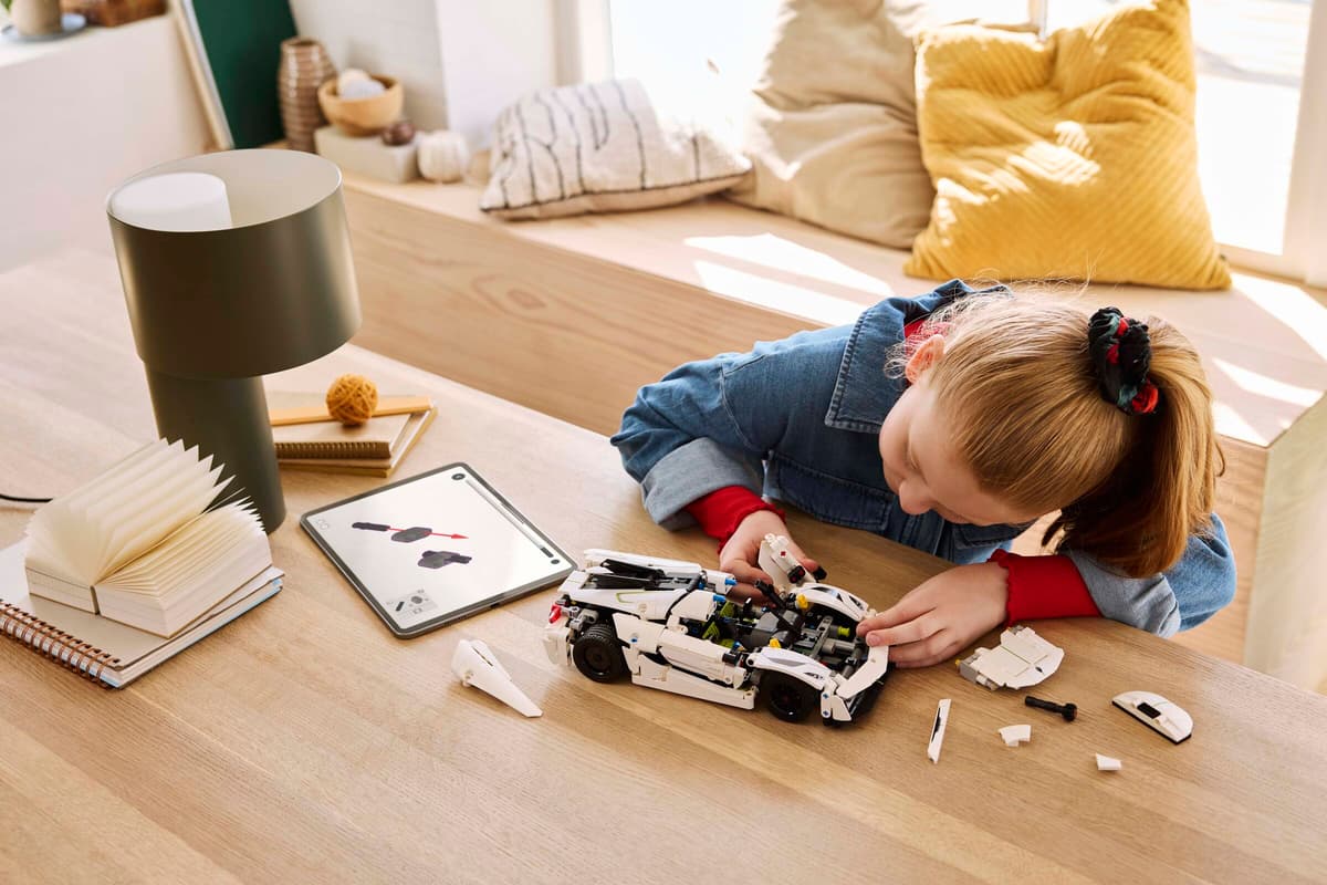 LEGO Technic Koenigsegg Jesko Absolut White Hypercar