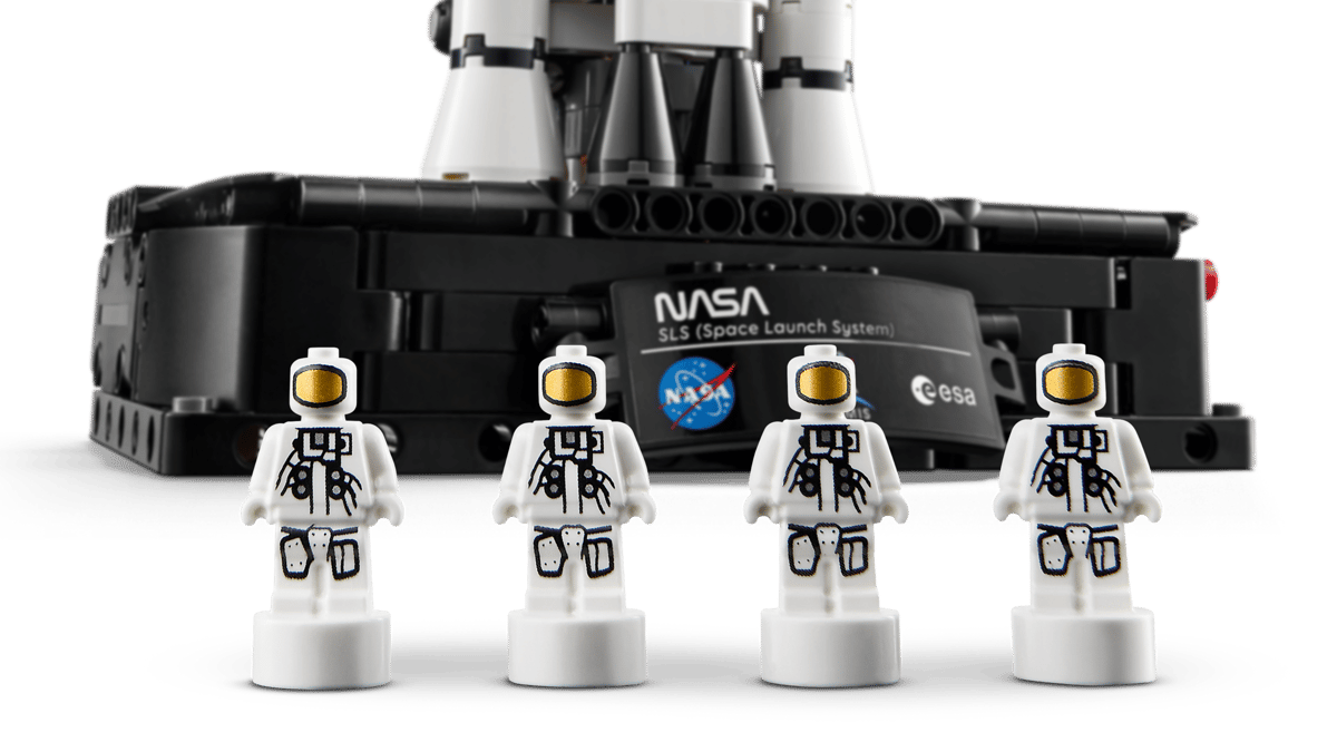 LEGO Technic NASA Artemis Space Launch System Rocket