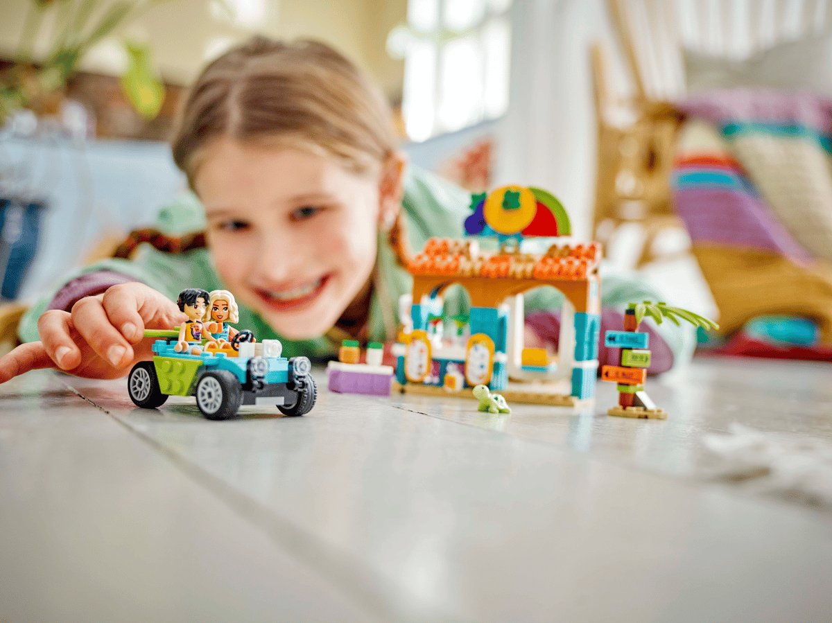 LEGO Friends Beach Smoothie Stand