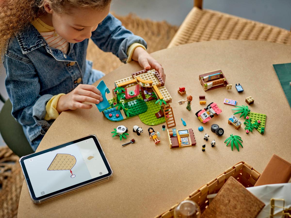 LEGO Friends Panda Sanctuary Animal Care