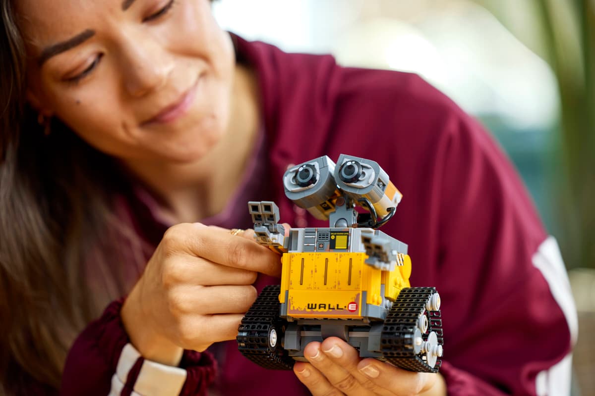 LEGO Disney and Pixar Wall-E and EVE