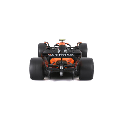 Bburago 1/24 Scale McLaren MCL38 Lando Norris #4