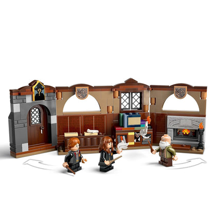 LEGO Harry Potter Hogwarts Castle: Charms Class