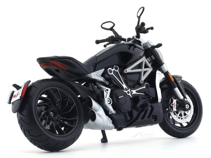 Maisto Ducati XDiavel Diecast Miniature Bike 1/12