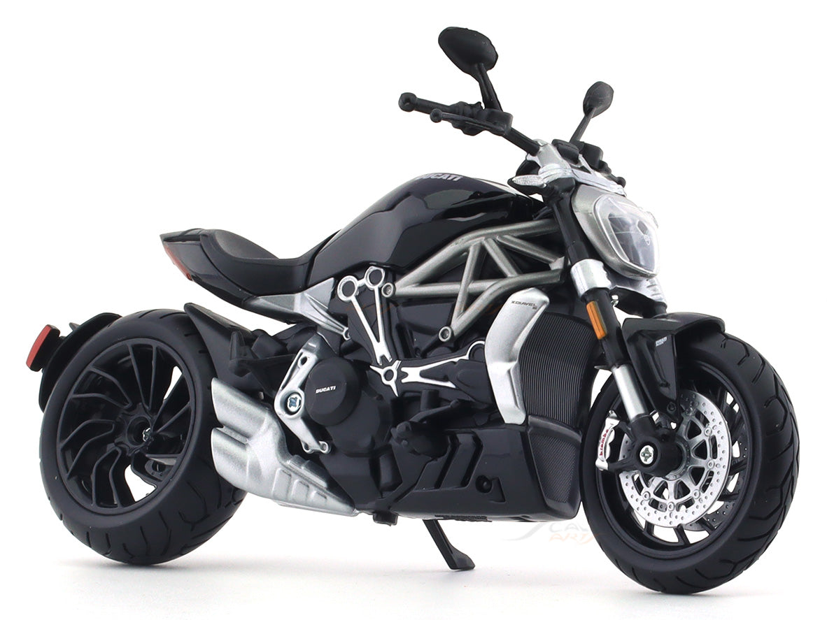 Maisto Ducati XDiavel Diecast Miniature Bike 1/12