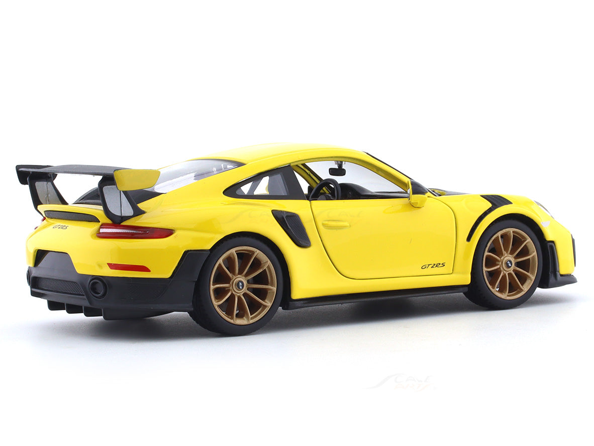 Maisto Porsche 911 GT2 RS 1/24 Yellow