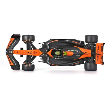 Bburago 1/24 Scale McLaren MCL38 Oscar Piastri #81