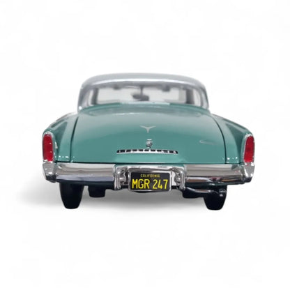 Maisto 1:18 Scale 1953 Studebaker Starliner Diecast Car Model
