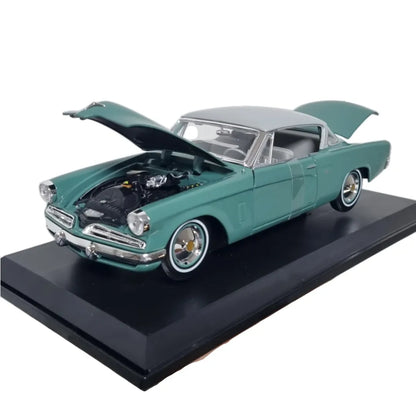 Maisto 1:18 Scale 1953 Studebaker Starliner Diecast Car Model