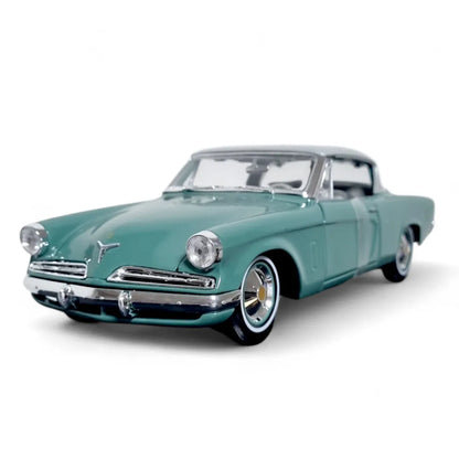 Maisto 1:18 Scale 1953 Studebaker Starliner Diecast Car Model