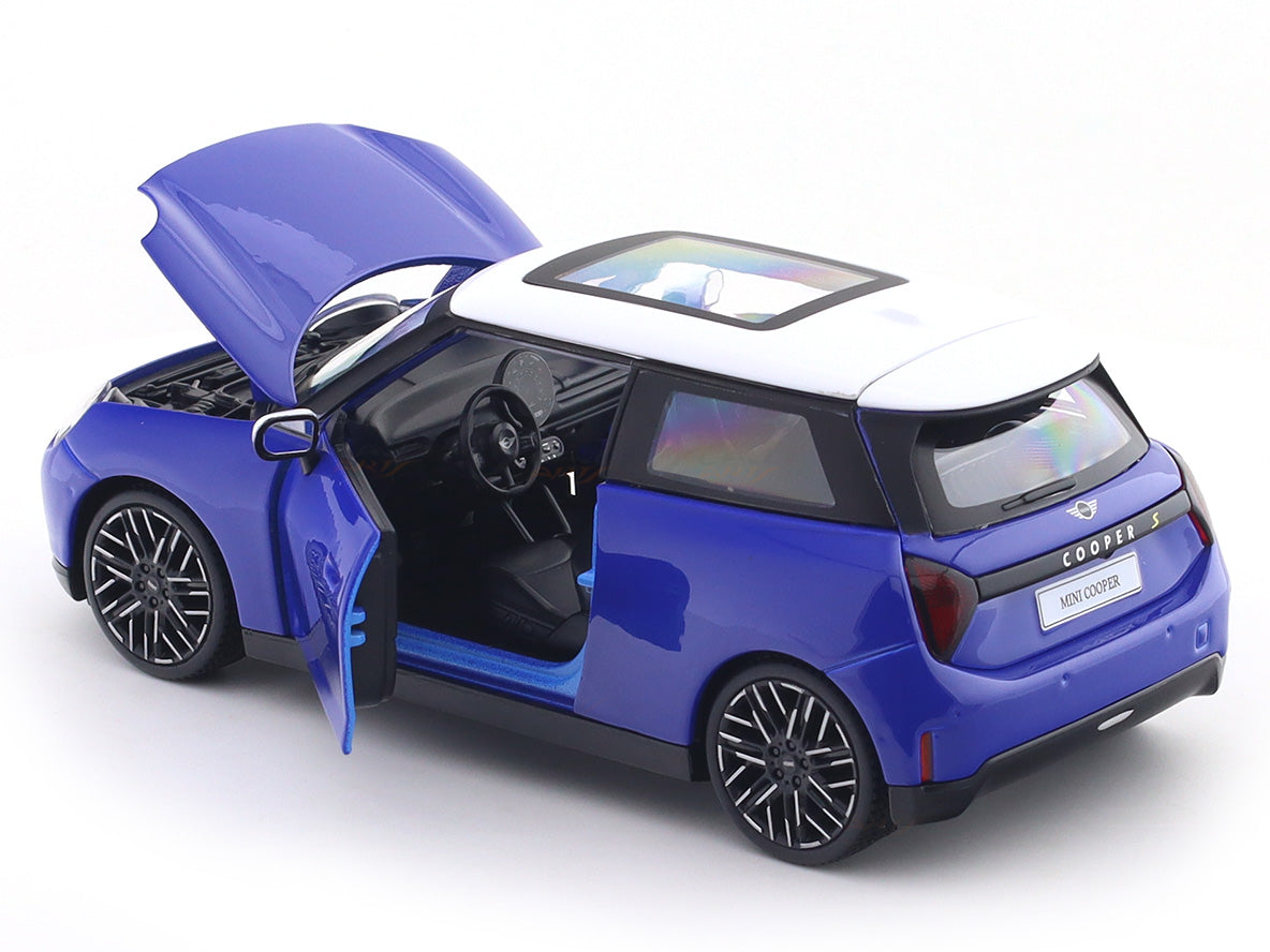 Maisto  1/24 Mini Cooper SE J01